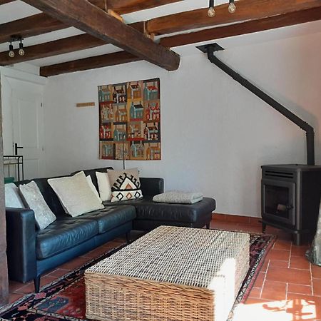 Gite "La Petite" Saint-Benoit-du-Sault Esterno foto