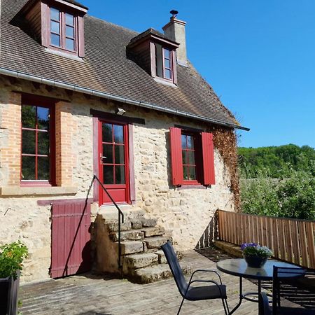 Gite "La Petite" Saint-Benoit-du-Sault Esterno foto